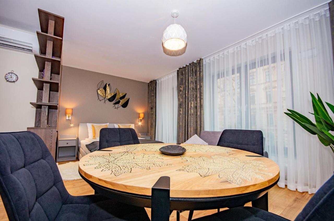 Inpoint Spacious Apartments Near Main Square & Kazimierz District 克拉科夫 外观 照片